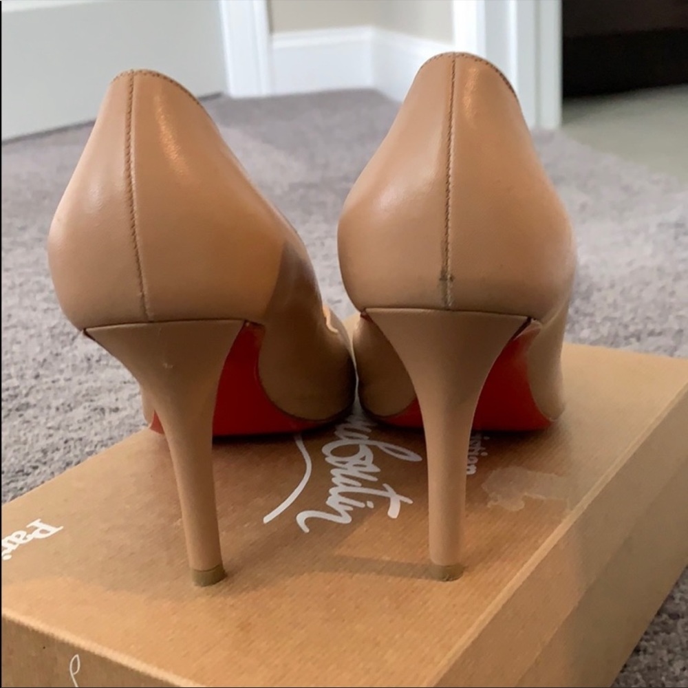 Authentic Nude Apostrophy Pump Christian Loubouti… - image 3